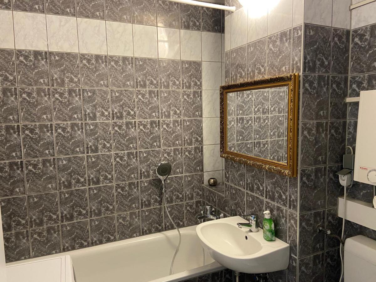 Schoene Kleine Wohnung Cottbus Buitenkant foto