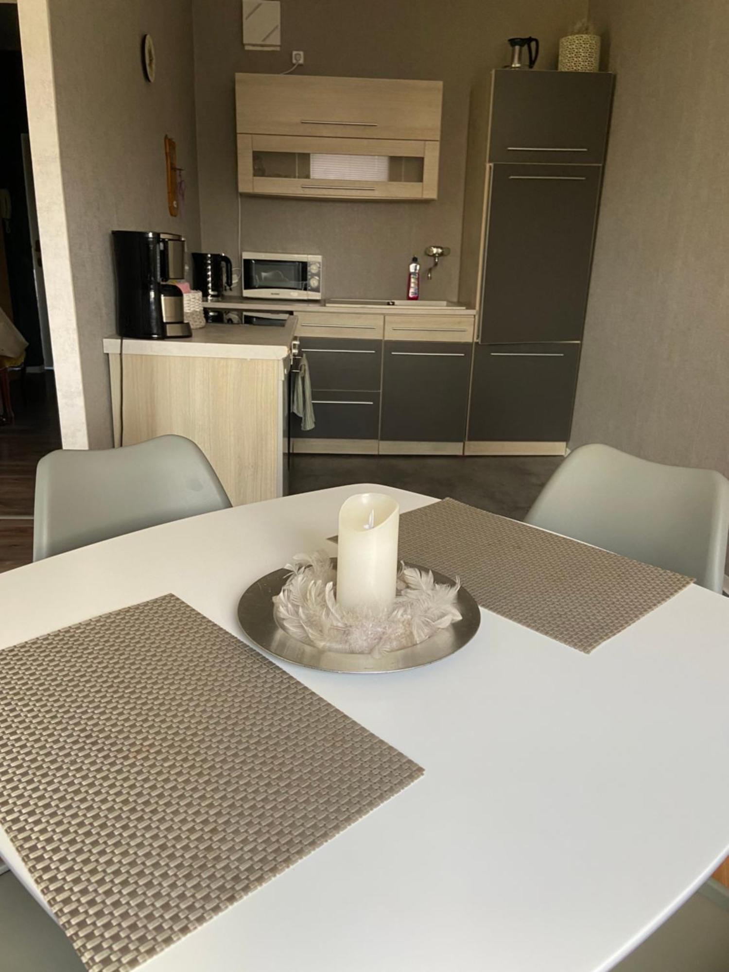 Schoene Kleine Wohnung Cottbus Buitenkant foto